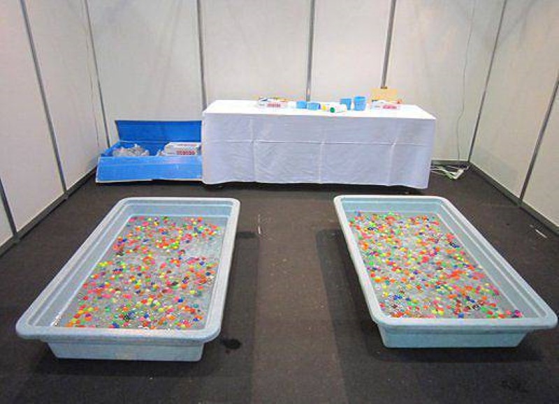 スーパーボールすくい レンタル （1水槽300～400個）